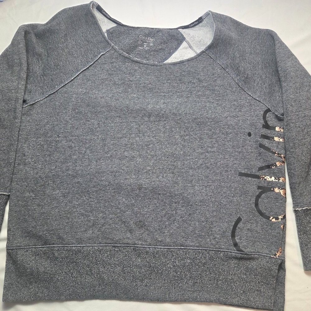 Share‎ Calvin Klien womens medium grey sweater slits on side thumbholes loose